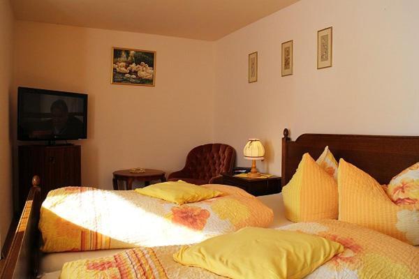 Hotel-Pension Thome Hinterzarten Exterior photo